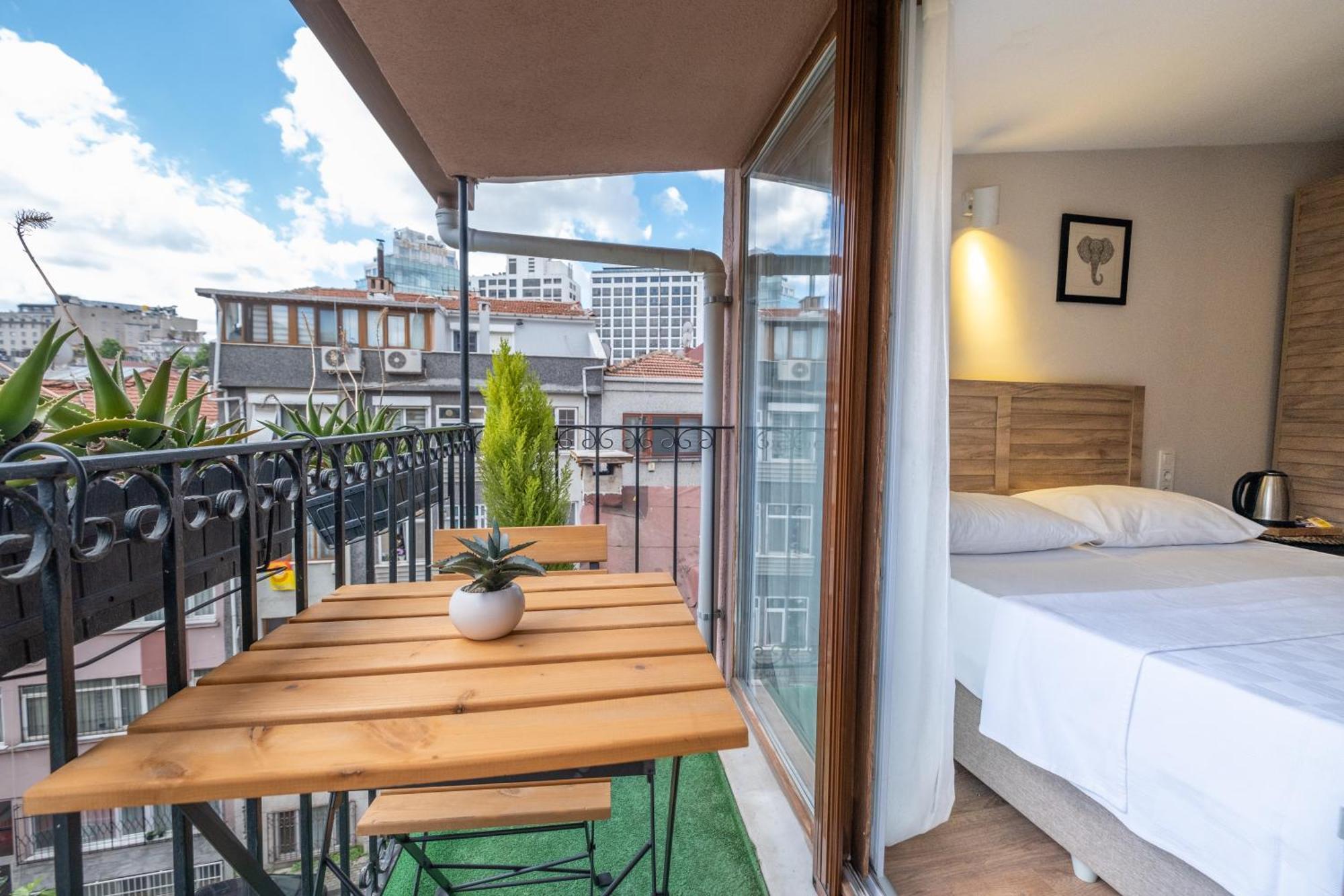 La Perla Otel 3*